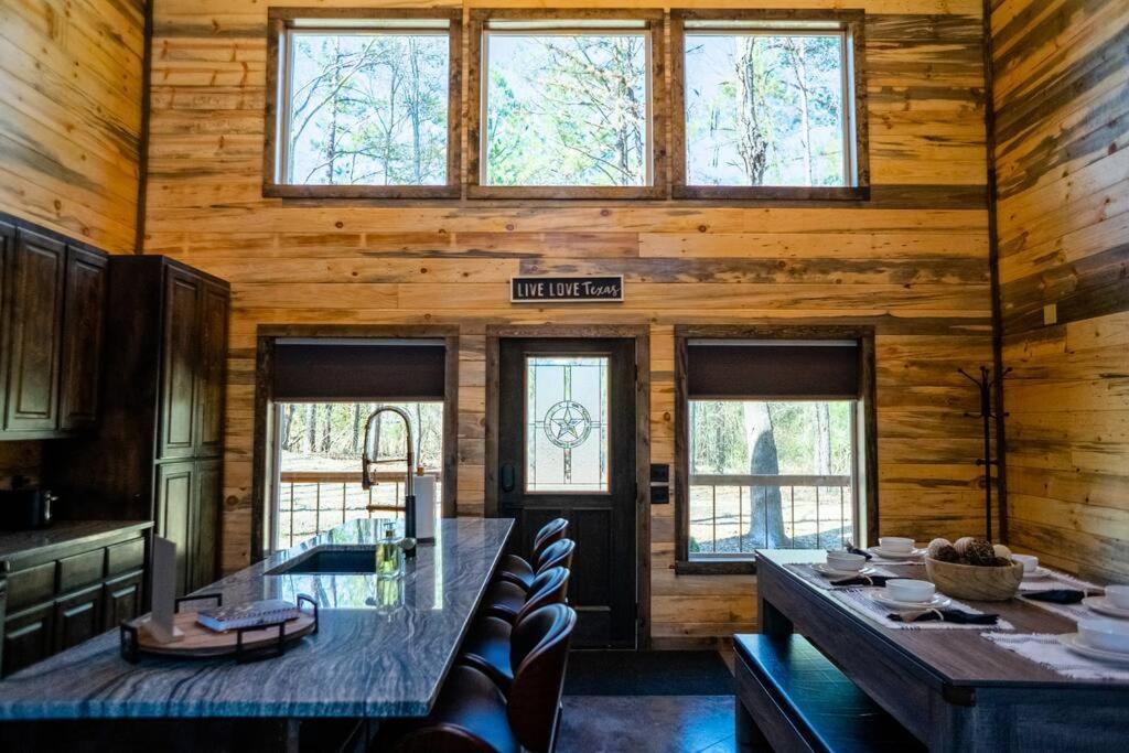 The Big Tex Luxury Cabin Is Epic 브로큰보우 외부 사진