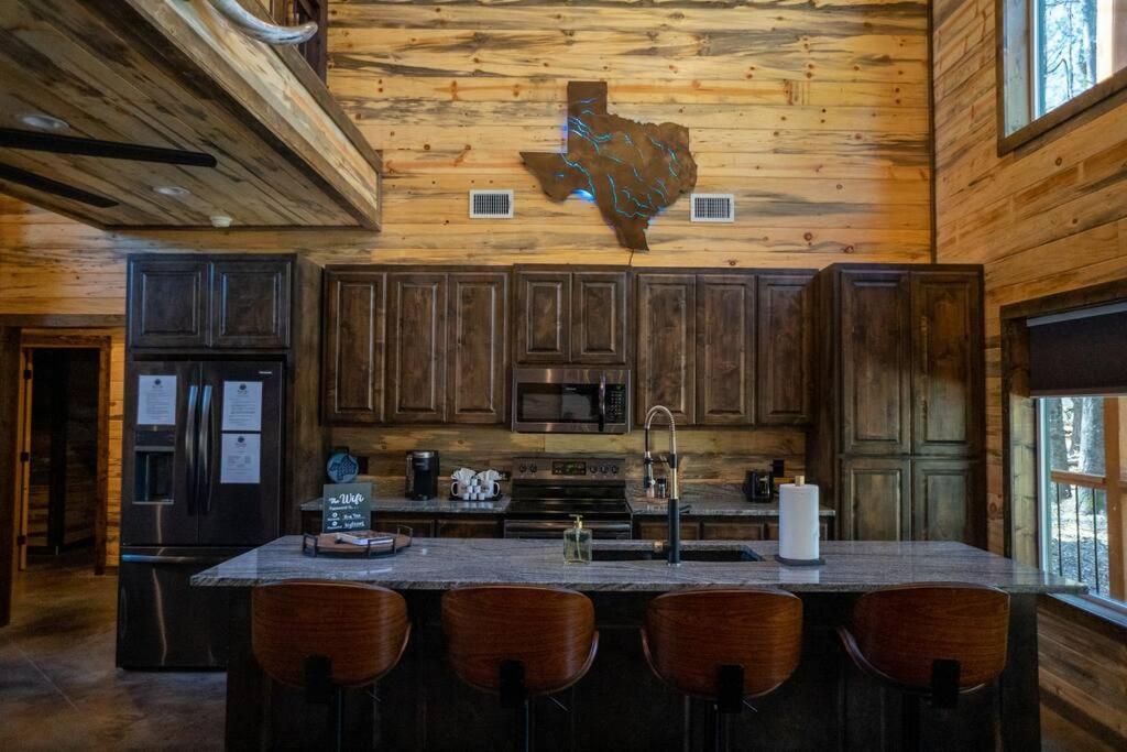 The Big Tex Luxury Cabin Is Epic 브로큰보우 외부 사진
