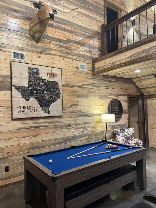 The Big Tex Luxury Cabin Is Epic 브로큰보우 외부 사진