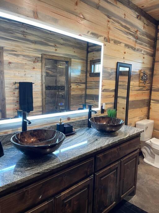The Big Tex Luxury Cabin Is Epic 브로큰보우 외부 사진