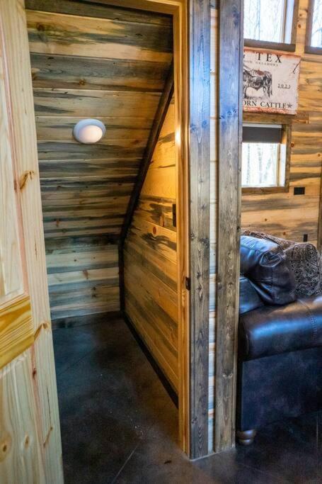 The Big Tex Luxury Cabin Is Epic 브로큰보우 외부 사진