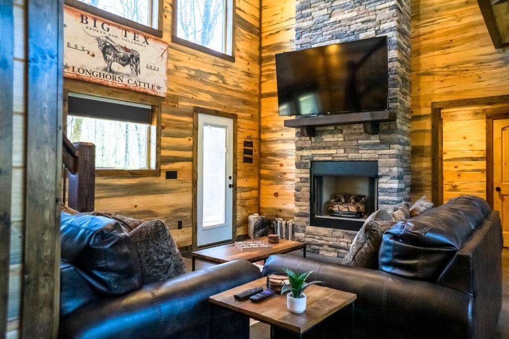 The Big Tex Luxury Cabin Is Epic 브로큰보우 외부 사진