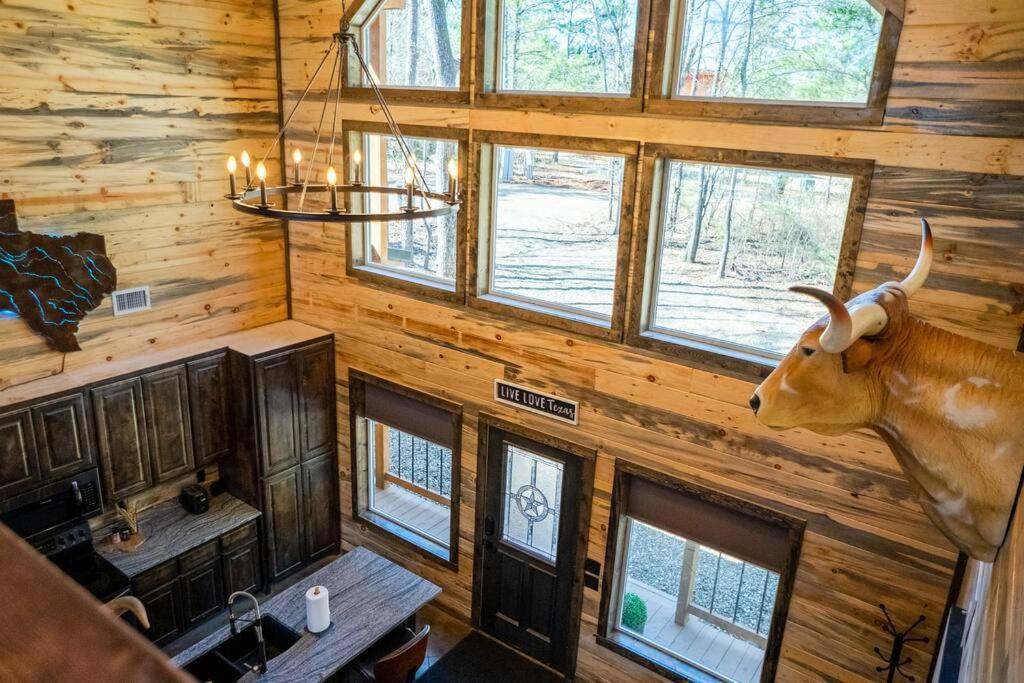 The Big Tex Luxury Cabin Is Epic 브로큰보우 외부 사진