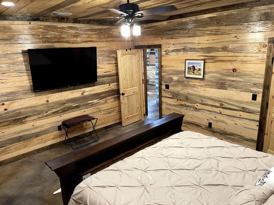 The Big Tex Luxury Cabin Is Epic 브로큰보우 외부 사진