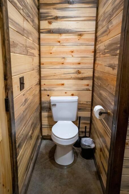 The Big Tex Luxury Cabin Is Epic 브로큰보우 외부 사진