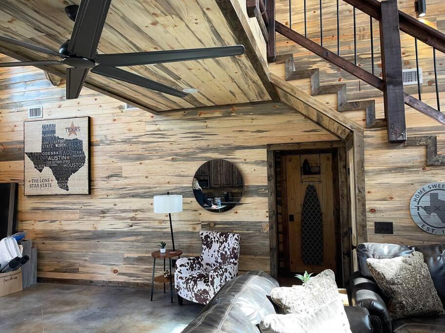 The Big Tex Luxury Cabin Is Epic 브로큰보우 외부 사진